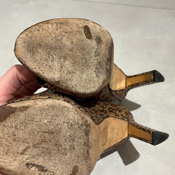 Brian Atwood peeptoe heels in embossed animal print.  EU39 (fit like US 8) - Picture 4 of 4